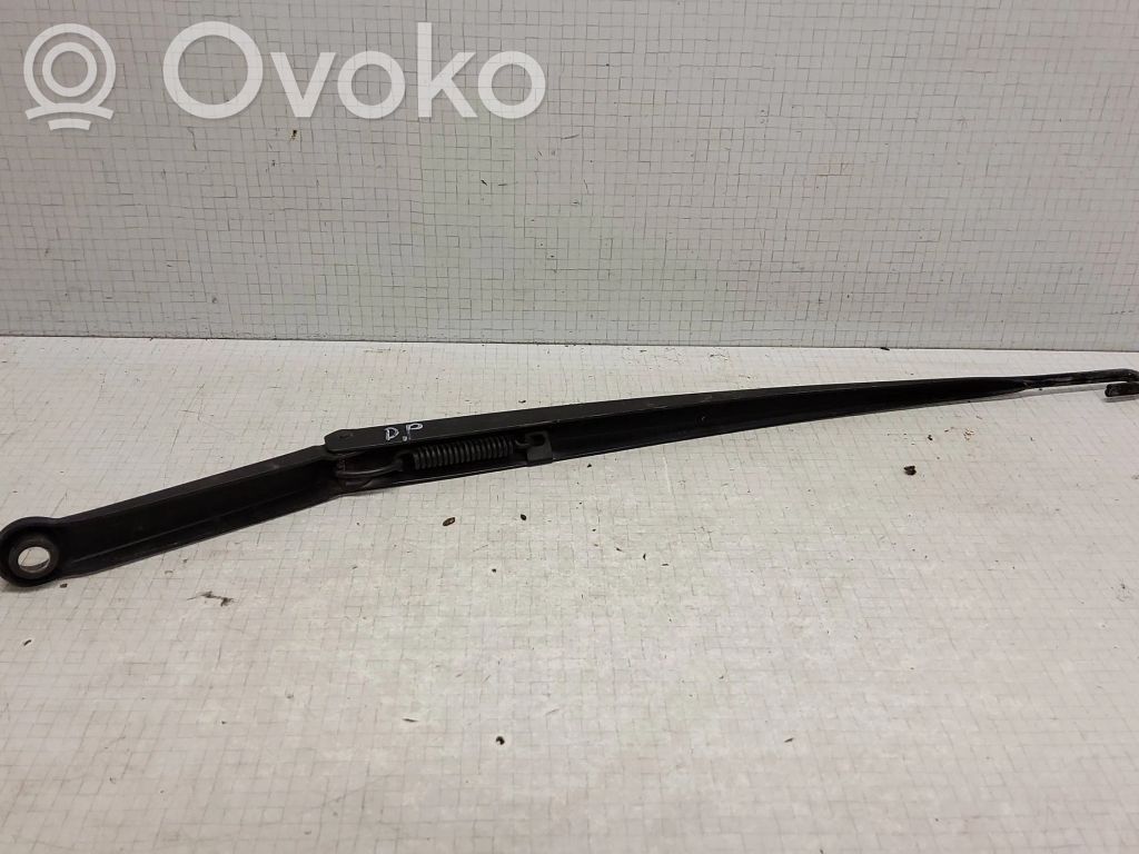 BMW 3 E46 Front wiper blade arm 
