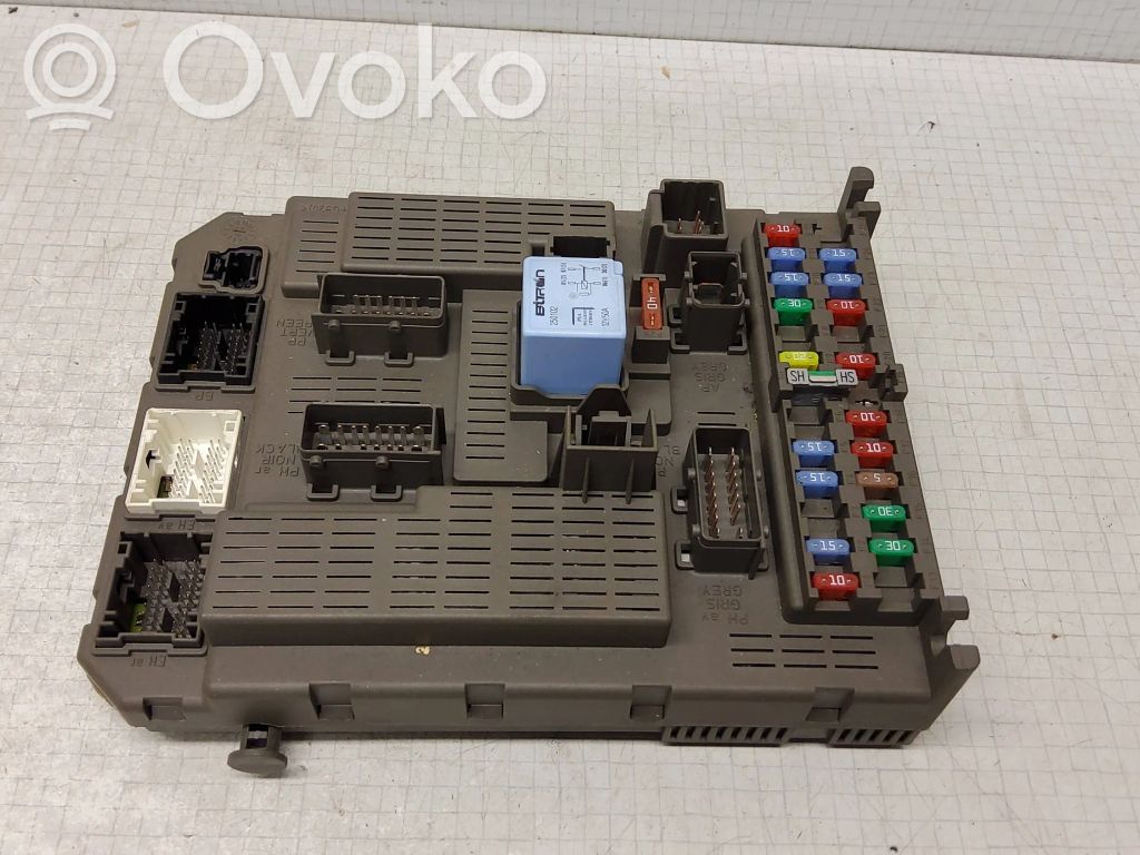 Citroen C5 Drošinātāju kaste (komplekts) 