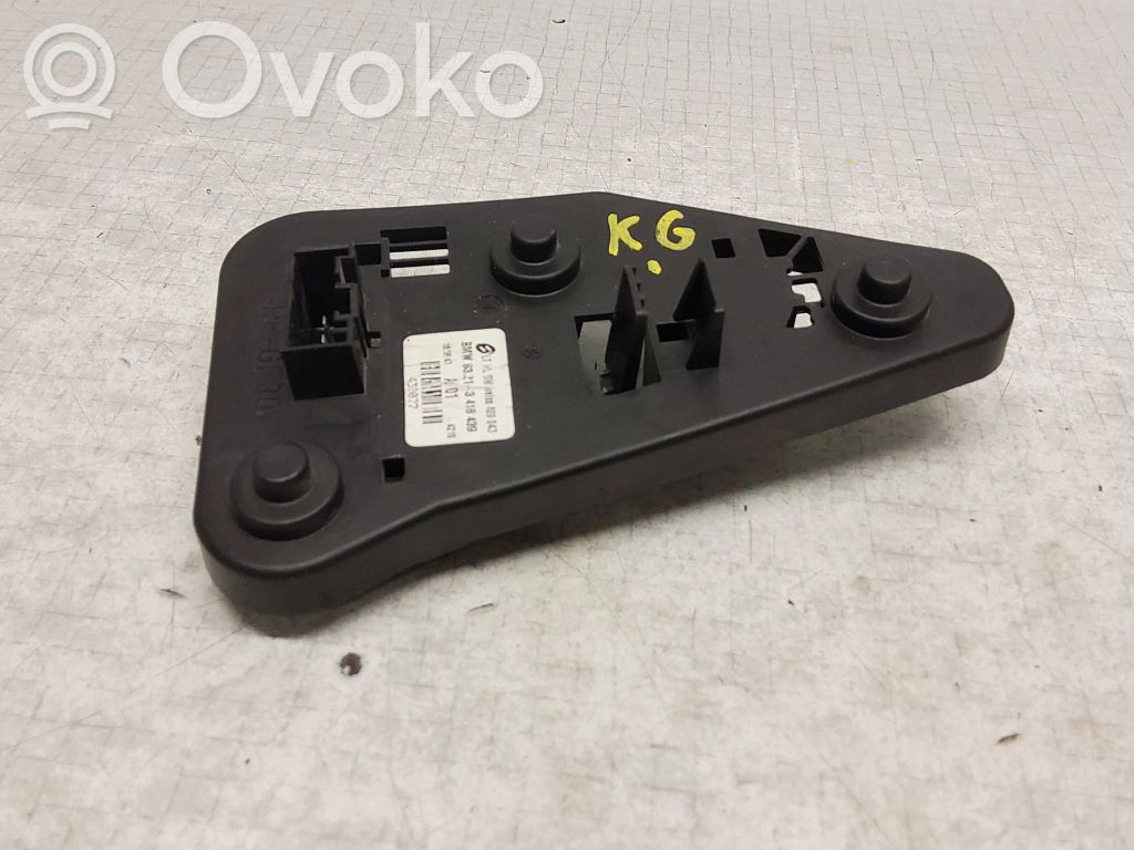 BMW X3 E83 Tail light bulb cover holder 