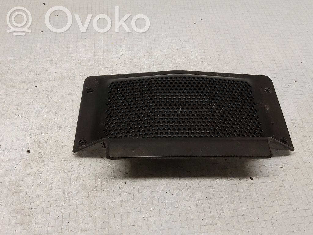 BMW X3 E83 Žemo dažnio garsiakalbio grotelės/ dangtelis 
