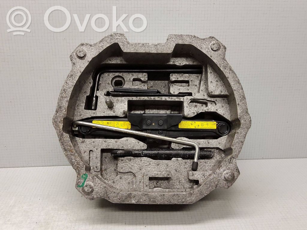 Citroen C5 Tool set 