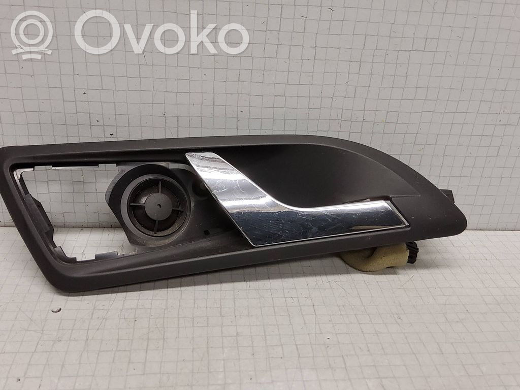 Skoda Octavia Mk2 (1Z) Rear door interior handle 