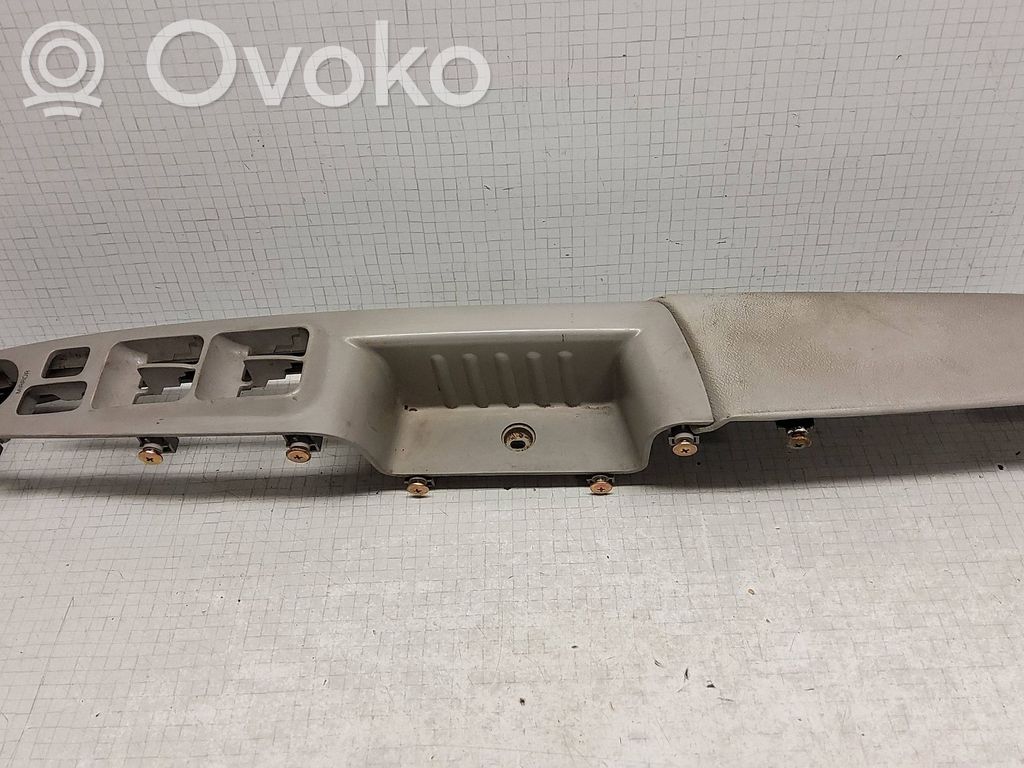 Hyundai Sonata Front door window switch trim 