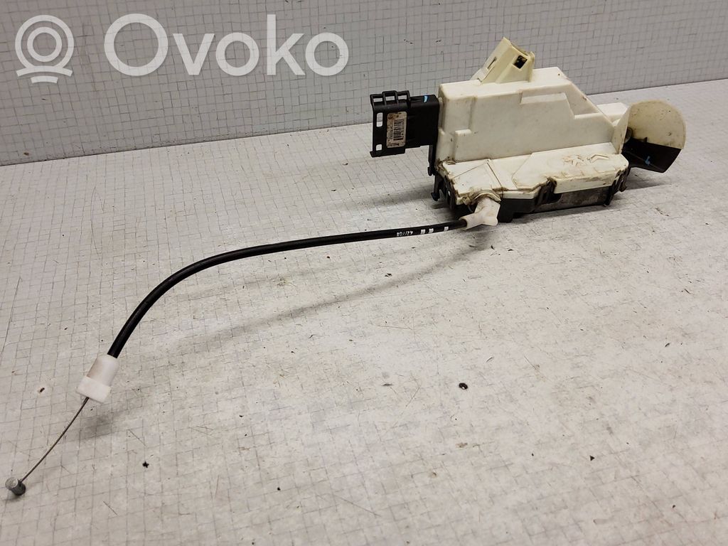 Citroen C5 Priekšpusē slēdzene 
