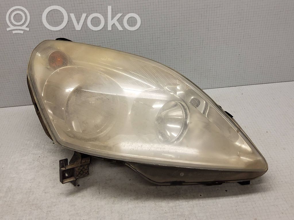 Opel Zafira B Headlight/headlamp 