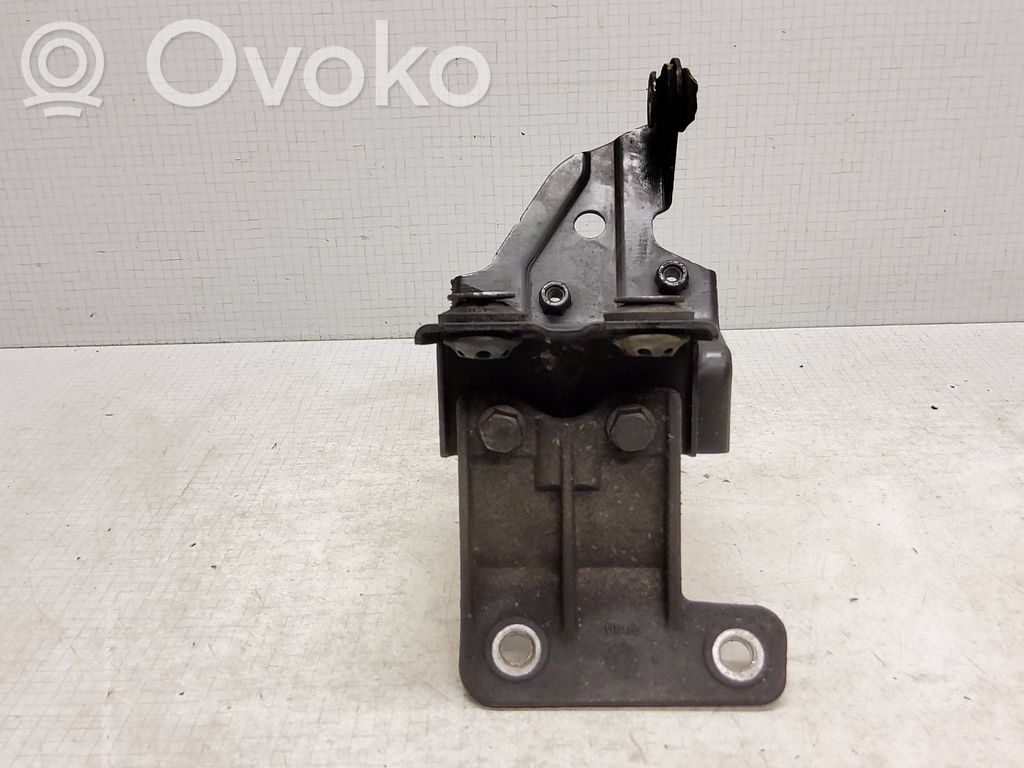 Jeep Grand Cherokee ABS pump bracket 
