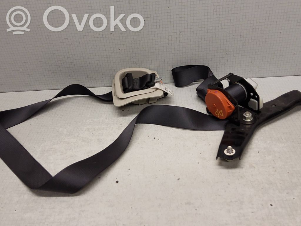 Subaru Outback Cinturón trasero 