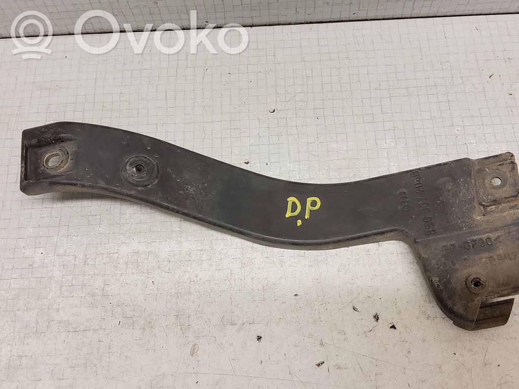 Audi A4 S4 B7 8E 8H Staffa di rinforzo montaggio del paraurti anteriore 