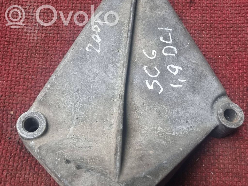 Renault Scenic I Gearbox mounting bracket 