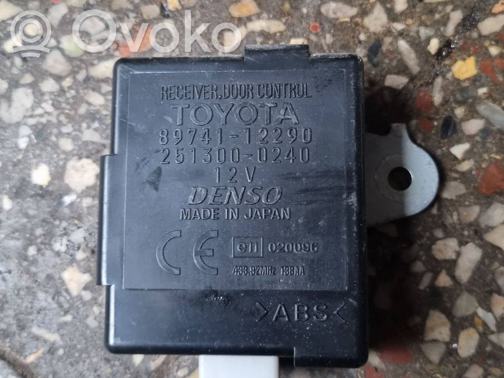 Toyota Corolla E120 E130 Door control unit/module 