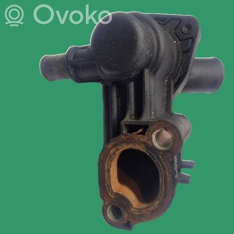 Engine coolant pipe/hose   C8W0A