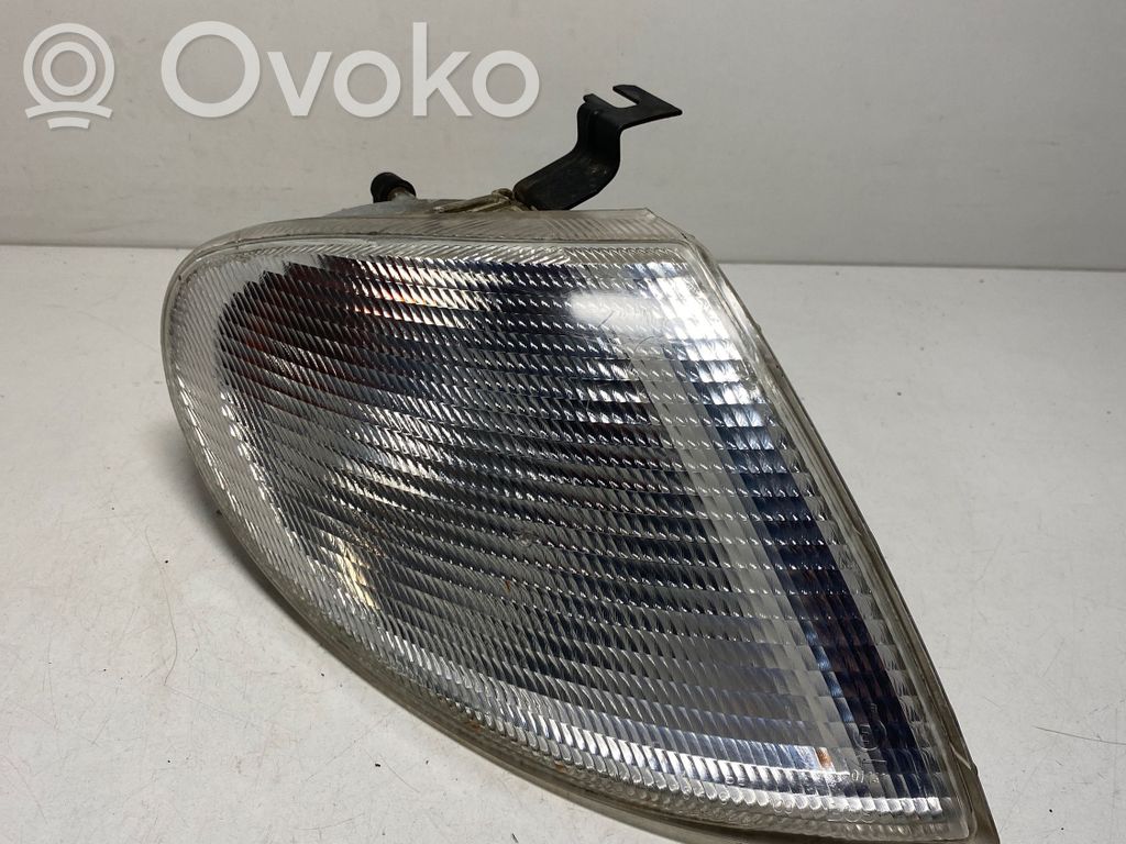 Ford Galaxy Front indicator light 