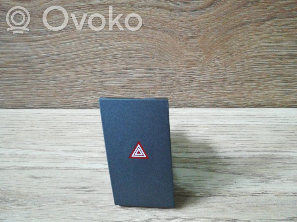 Opel Vectra C Hazard light switch 
