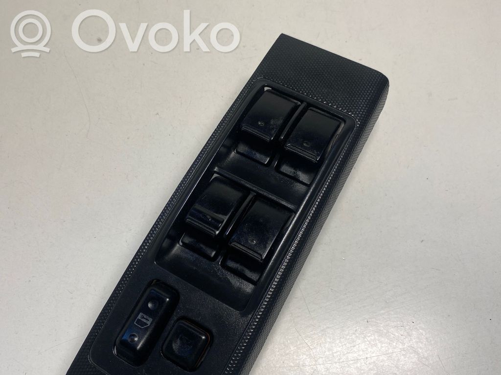 Toyota Corolla Verso AR10 Electric window control switch 
