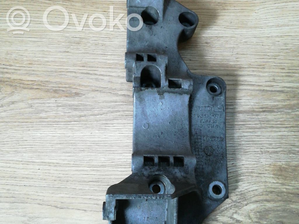 Volkswagen Bora Generator/alternator bracket 