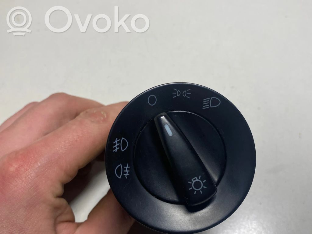 Volkswagen Golf IV Light switch 
