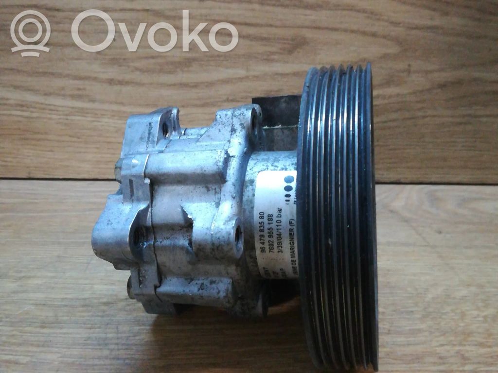 Peugeot 807 Power steering pump 