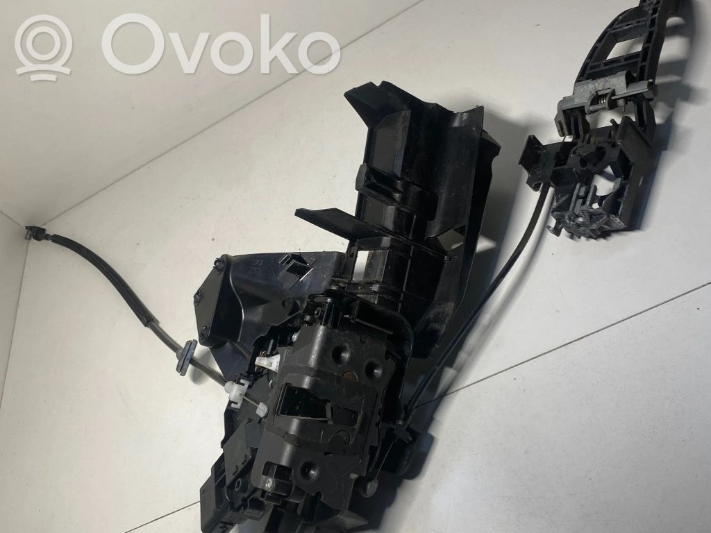 Ford Focus Front door lock 