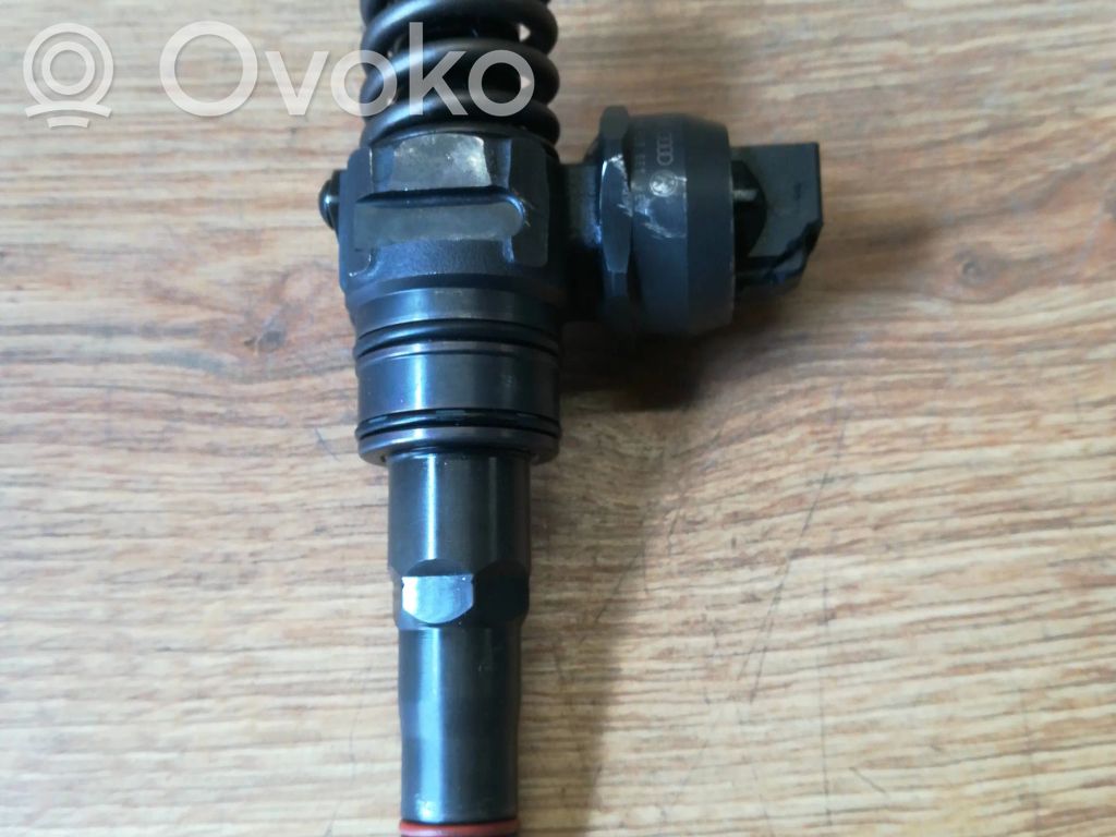 Audi A4 S4 B6 8E 8H Inyector de combustible 