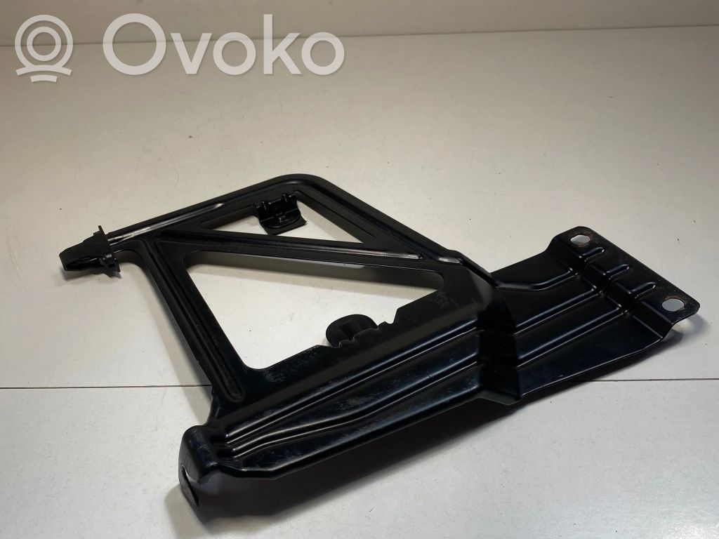 Volvo XC70 Battery bracket 