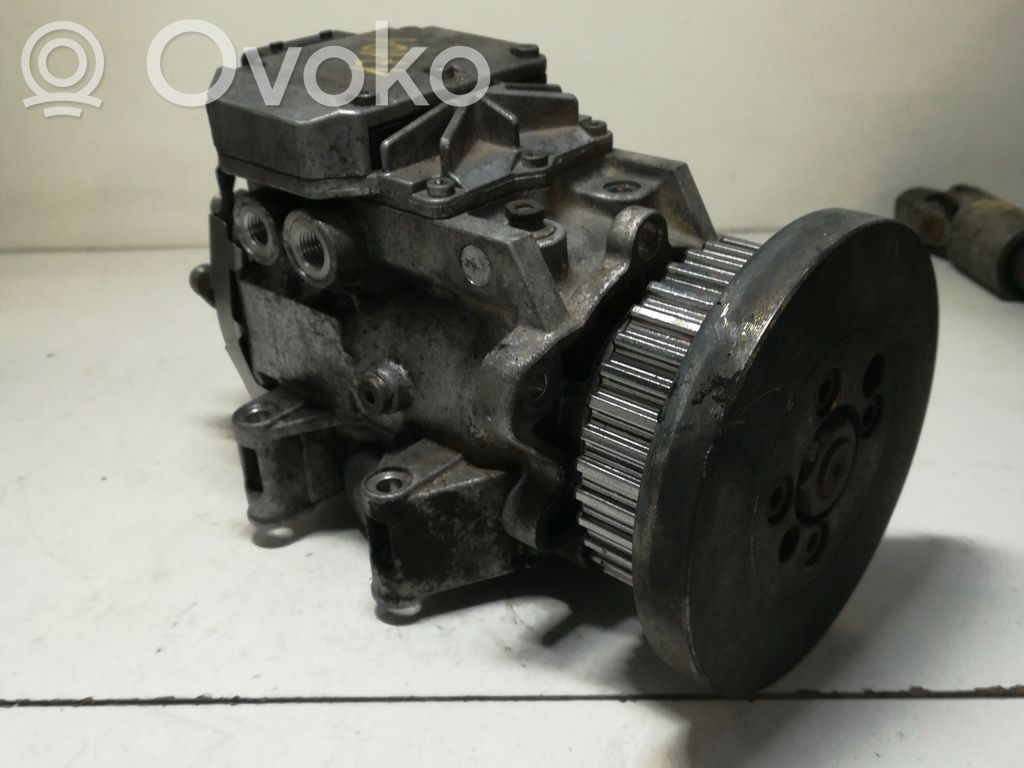 Audi A4 S4 B6 8E 8H Degvielas sūknis 