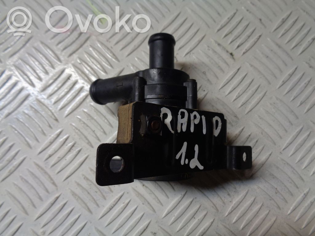 Skoda Rapid (NH) Pompe à eau de liquide de refroidissement 