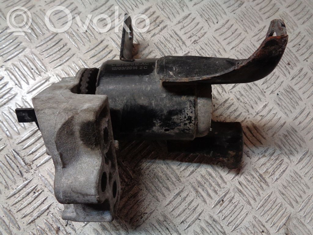 Ford Fiesta Engine mount bracket 