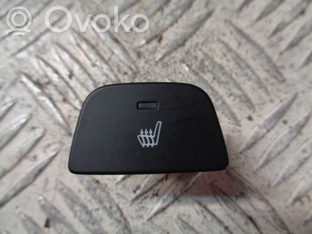 Opel Astra K Interruptor de calefacción del asiento 