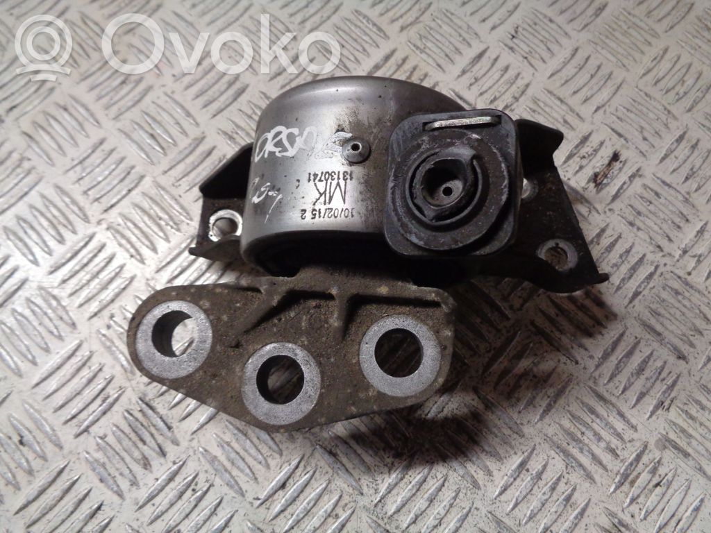 Engine mount bracket   13130741