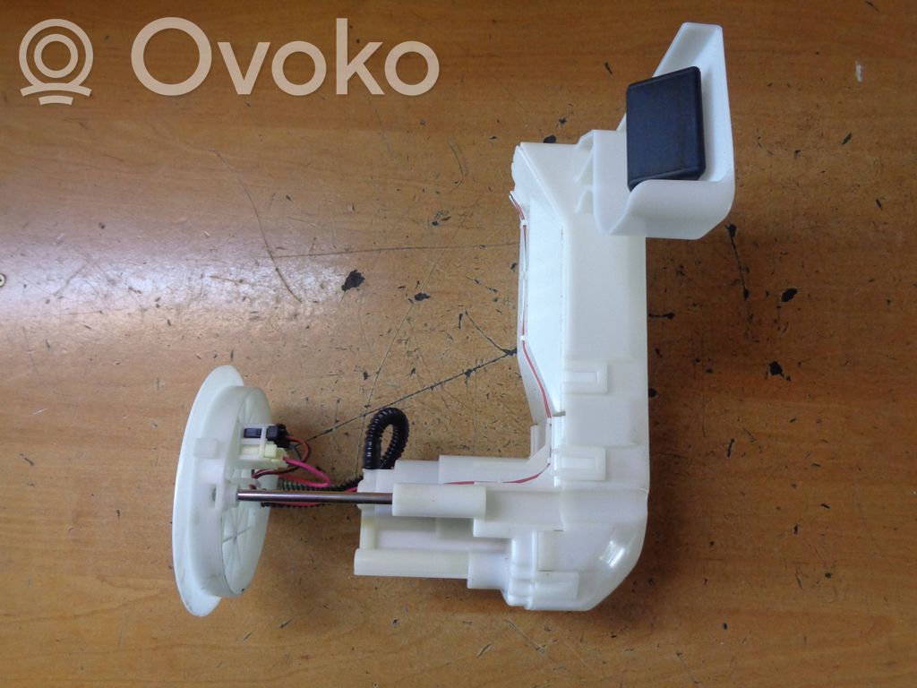 Suzuki Celerio Polttoainesäiliön pumppu 