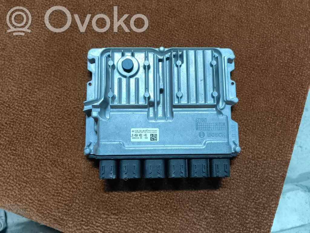 BMW 5 G30 G31 G38 Engine control unit/module 