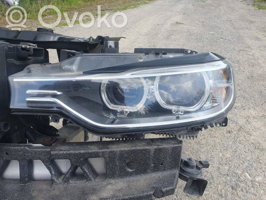 BMW 3 F30 F35 F31 Priekinis žibintas 
