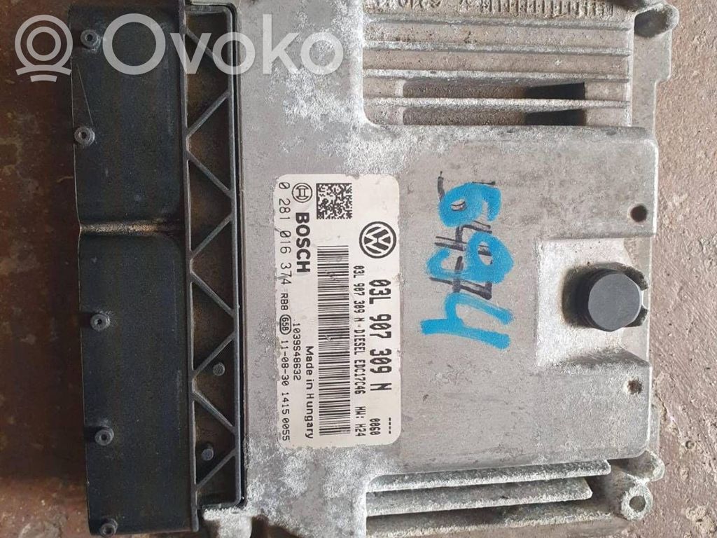 Volkswagen PASSAT CC Engine control unit/module 