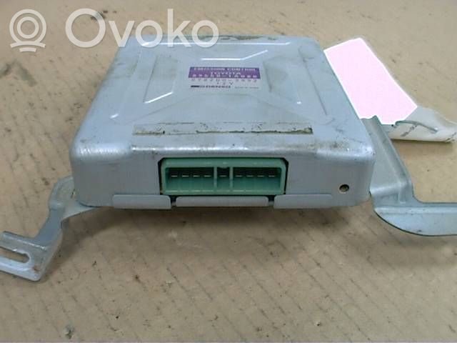 Unité de commande / module d'injection   895501A080