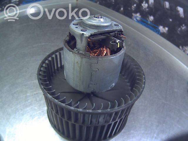 Mazā radiatora ventilators