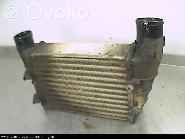Audi A4 S4 B5 8D Interkūlerio radiatorius 