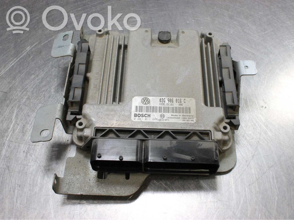 Unité de commande / module d'injection   03G906016C,0281011666