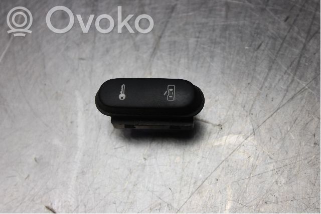 Seat Leon (1P) Central locking switch button 