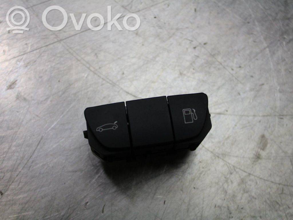 Peugeot 508 Fuel tank opening switch 