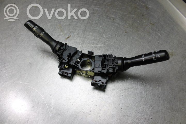 Toyota Yaris Commodo, commande essuie-glace/phare 