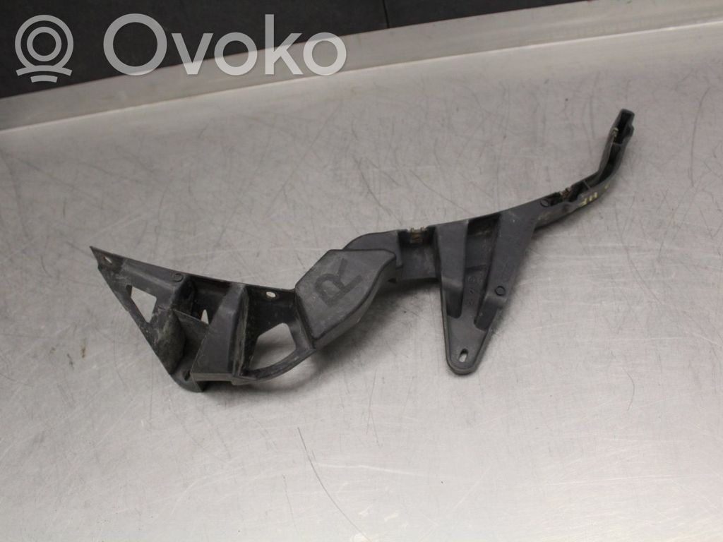 Front bumper mounting bracket   8Z0854730
