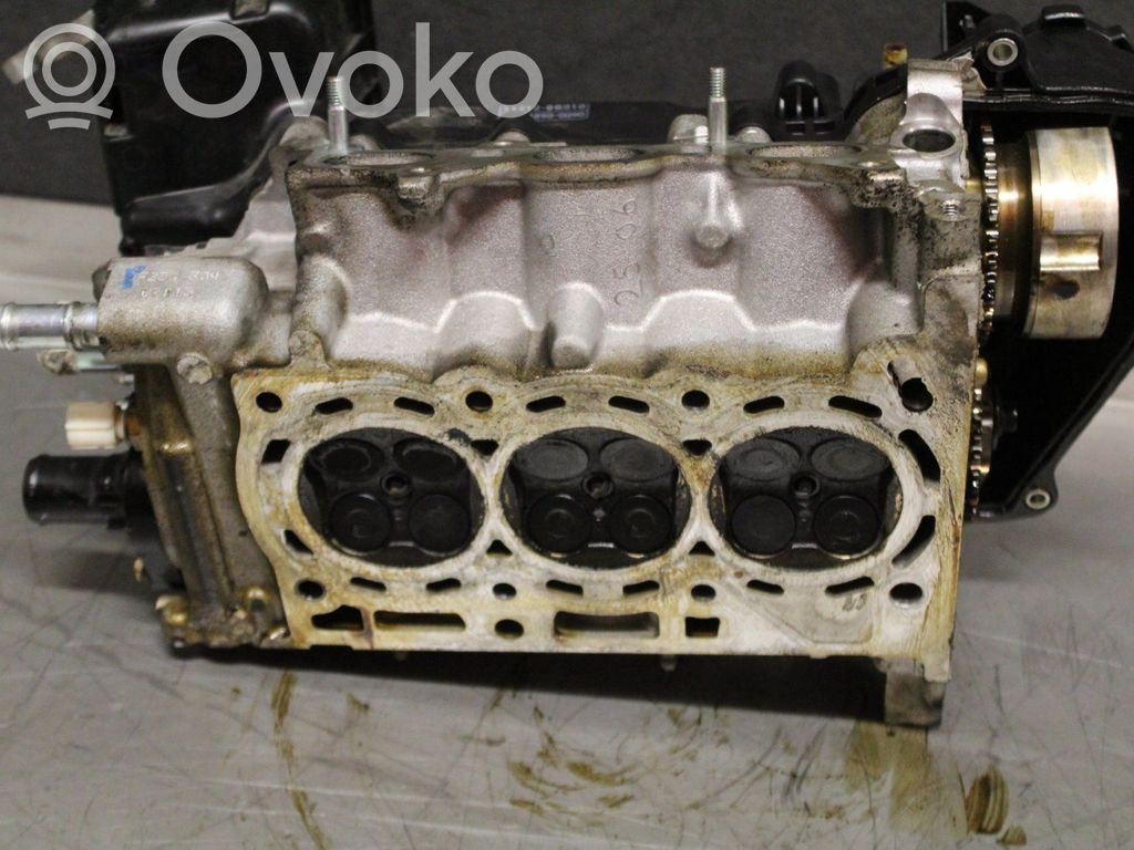 Peugeot 107 Głowica silnika 