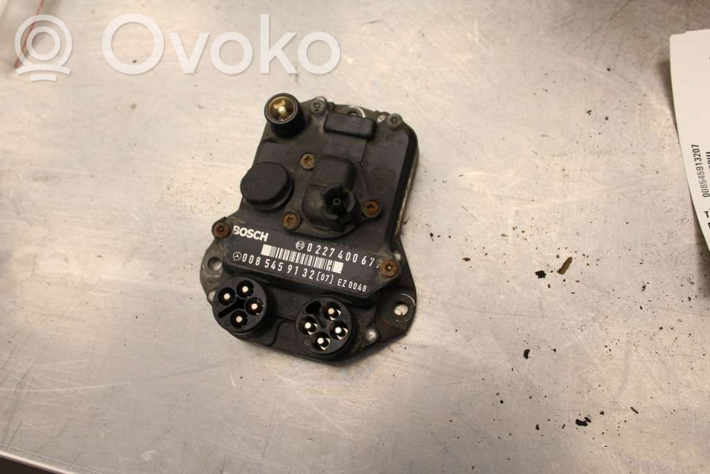 Mercedes-Benz 190 W201 Ignition amplifier control unit 