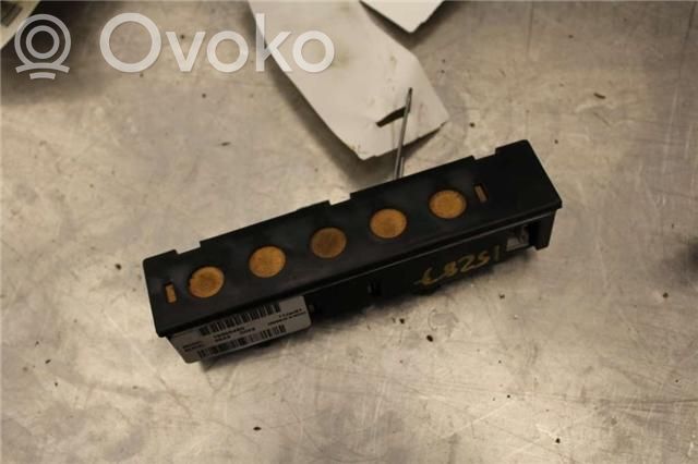Other control units/modules   16050460