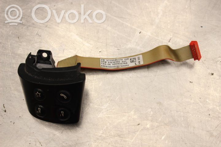 Volkswagen PASSAT B6 Steering wheel buttons/switches 