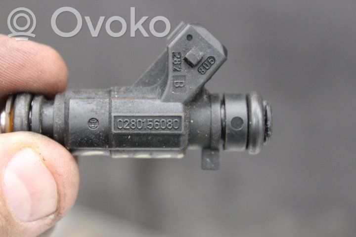 Inyector de combustible   0280156080