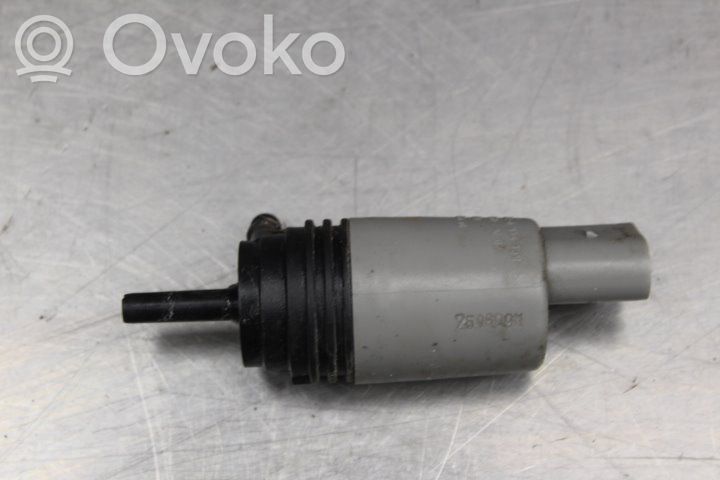 Windscreen/windshield washer pump   67126934159