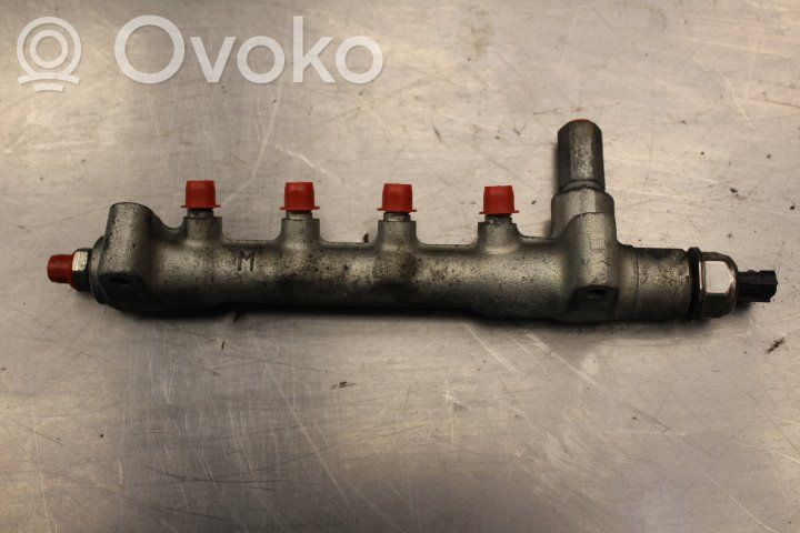 Opel Astra J Polttoainepääputki 