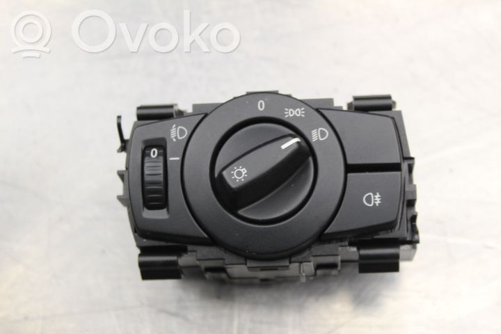 Light switch   6932795,33600302