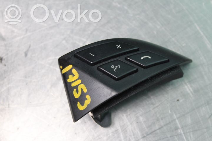 Boutons / interrupteurs volant   607889700A